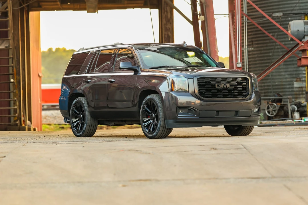 2018 GMC Yukon 4th Gen - Image 11 of 31