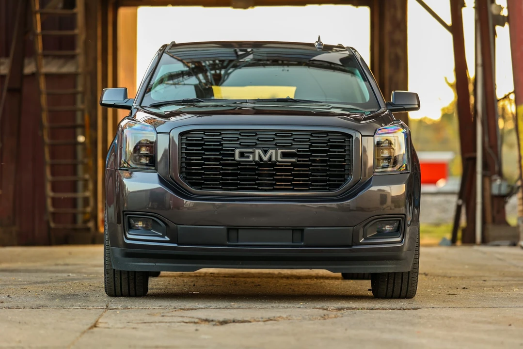 2018 GMC Yukon 4th Gen - Image 5 of 31
