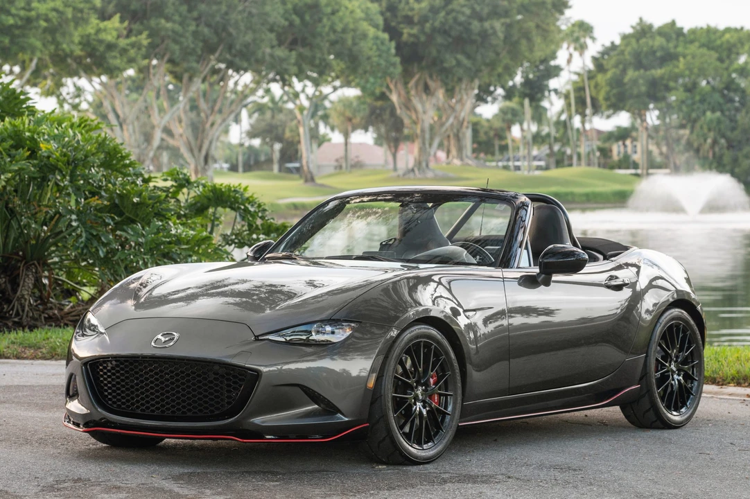 2018 Mazda ND MX-5 Miata - Image 2 of 31