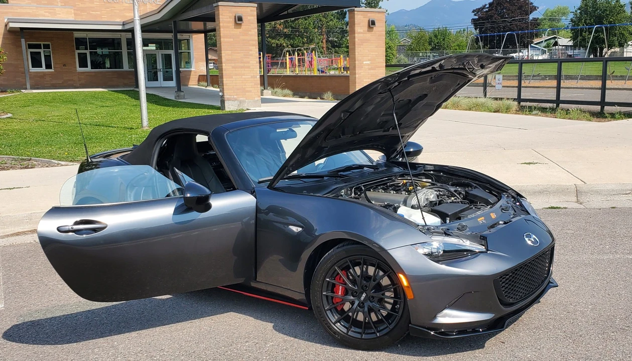 2018 Mazda ND MX-5 Miata - Image 28 of 31
