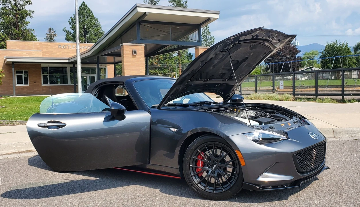 2018 Mazda ND MX-5 Miata - Image 29 of 31