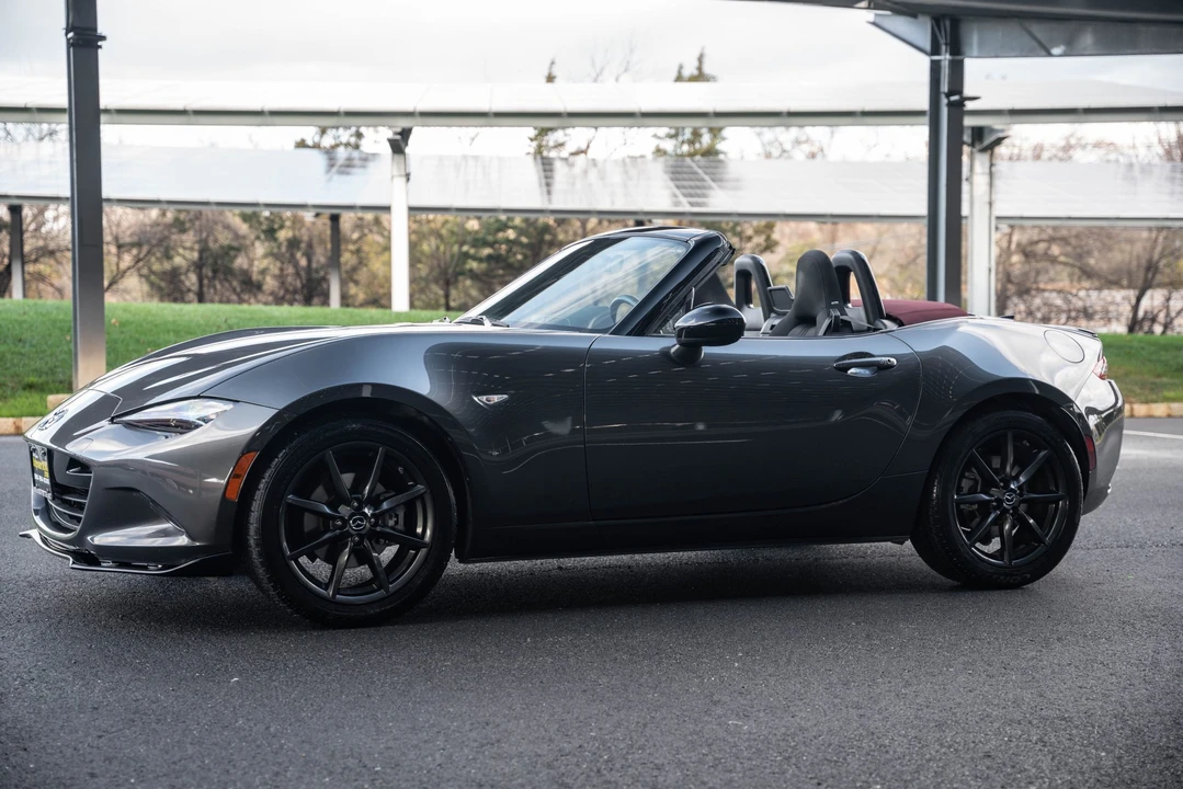 2018 Mazda ND MX-5 Miata - Image 11 of 31
