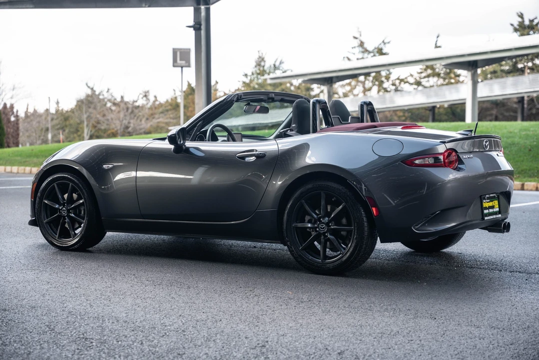 2018 Mazda ND MX-5 Miata - Image 15 of 31