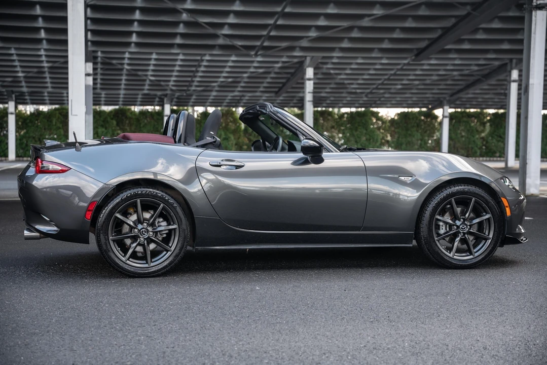 2018 Mazda ND MX-5 Miata - Image 27 of 31