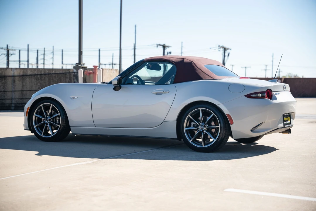 2018 Mazda ND MX-5 Miata - Image 17 of 31