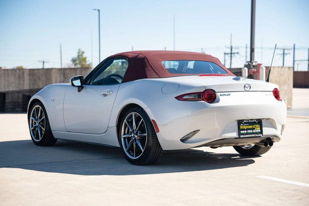 2018 Mazda ND MX-5 Miata - Image 19 of 31
