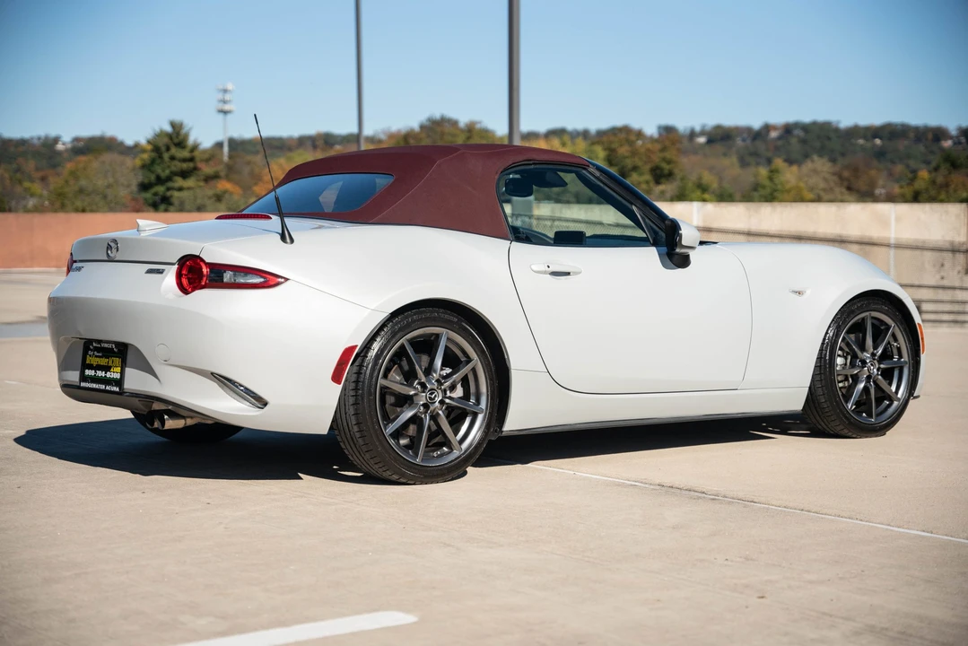 2018 Mazda ND MX-5 Miata - Image 25 of 31