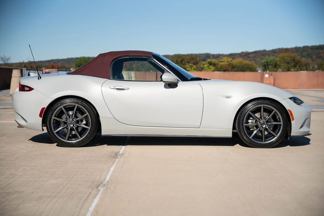 2018 Mazda ND MX-5 Miata - Image 28 of 31
