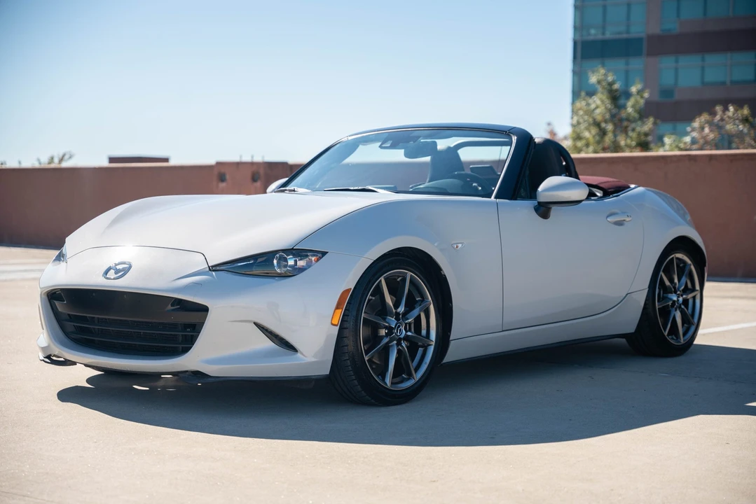2018 Mazda ND MX-5 Miata - Image 2 of 31
