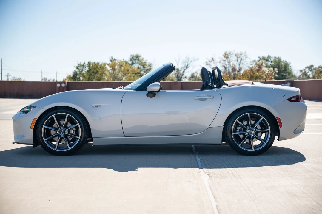 2018 Mazda ND MX-5 Miata - Image 3 of 31