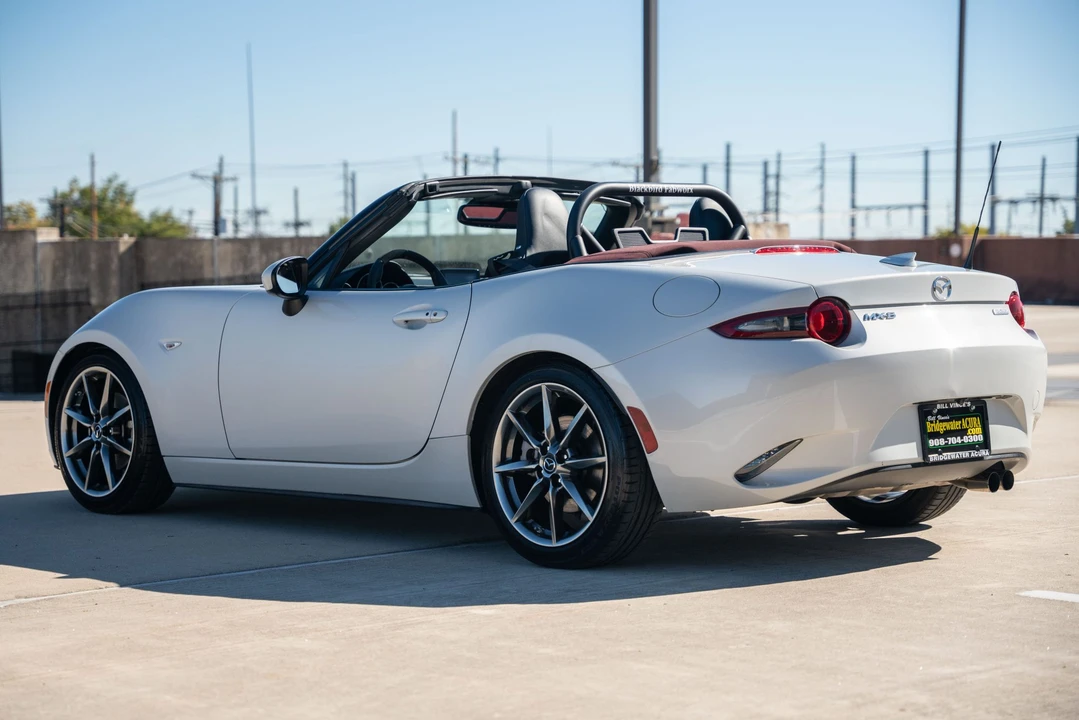 2018 Mazda ND MX-5 Miata - Image 4 of 31