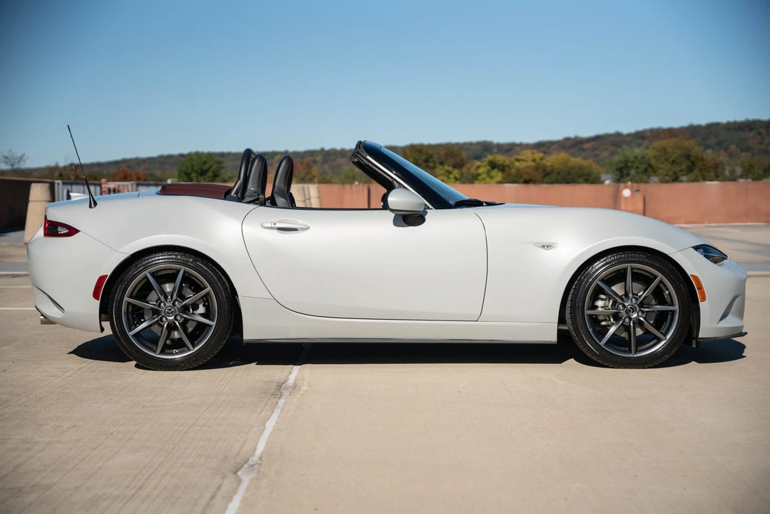 2018 Mazda ND MX-5 Miata - Image 7 of 31