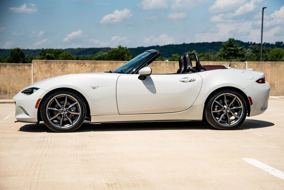 2018 Mazda ND MX-5 Miata - Image 23 of 31