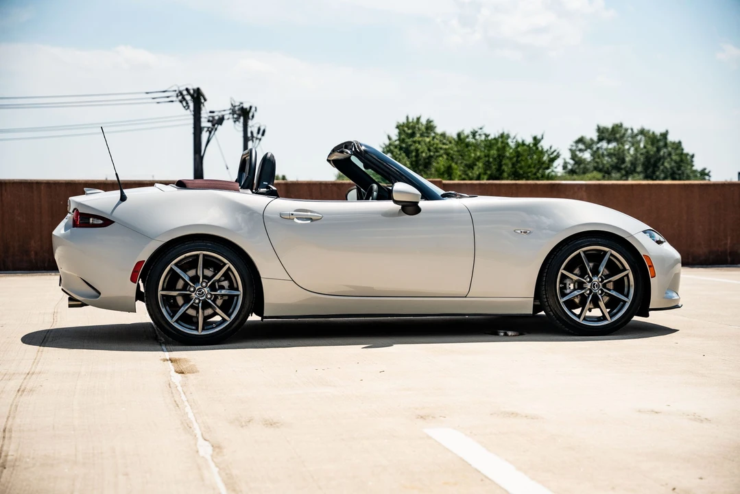 2018 Mazda ND MX-5 Miata - Image 11 of 31