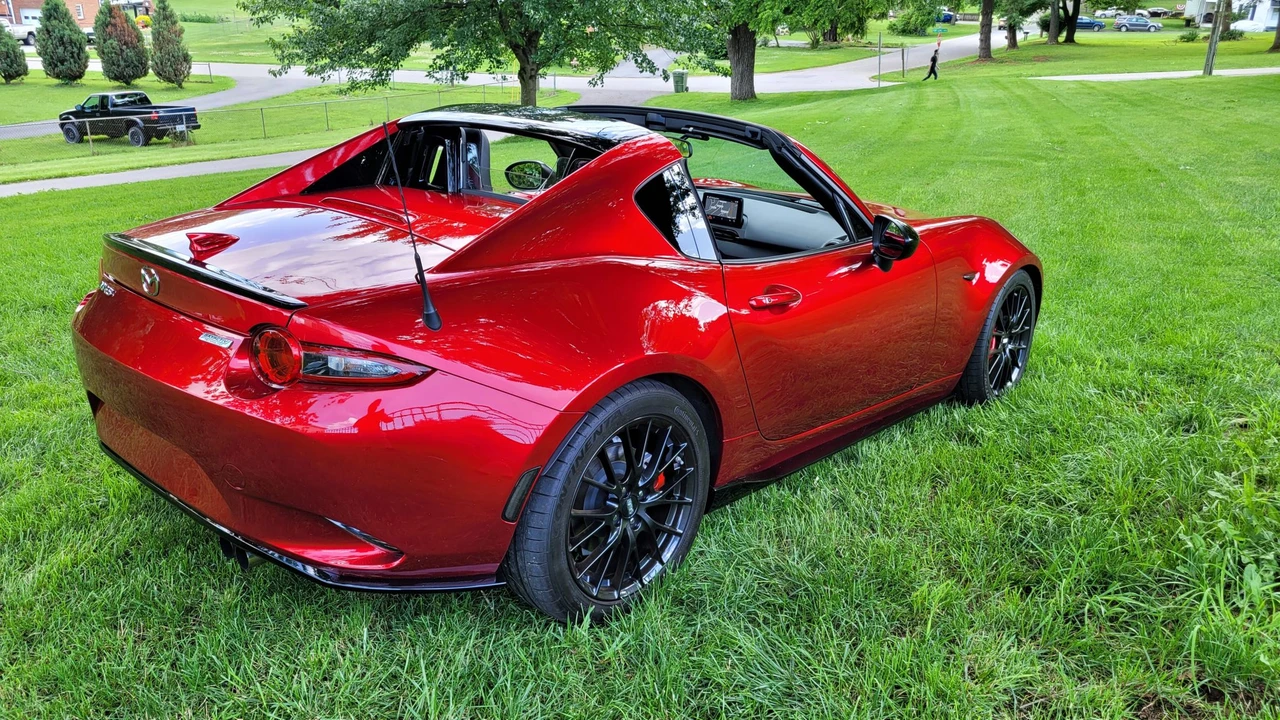2018 Mazda ND MX-5 Miata - Image 10 of 31