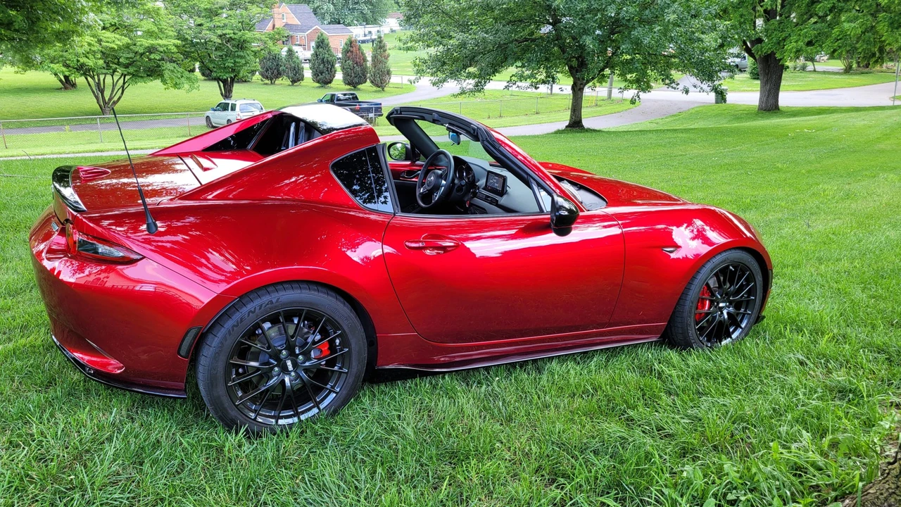 2018 Mazda ND MX-5 Miata - Image 11 of 31