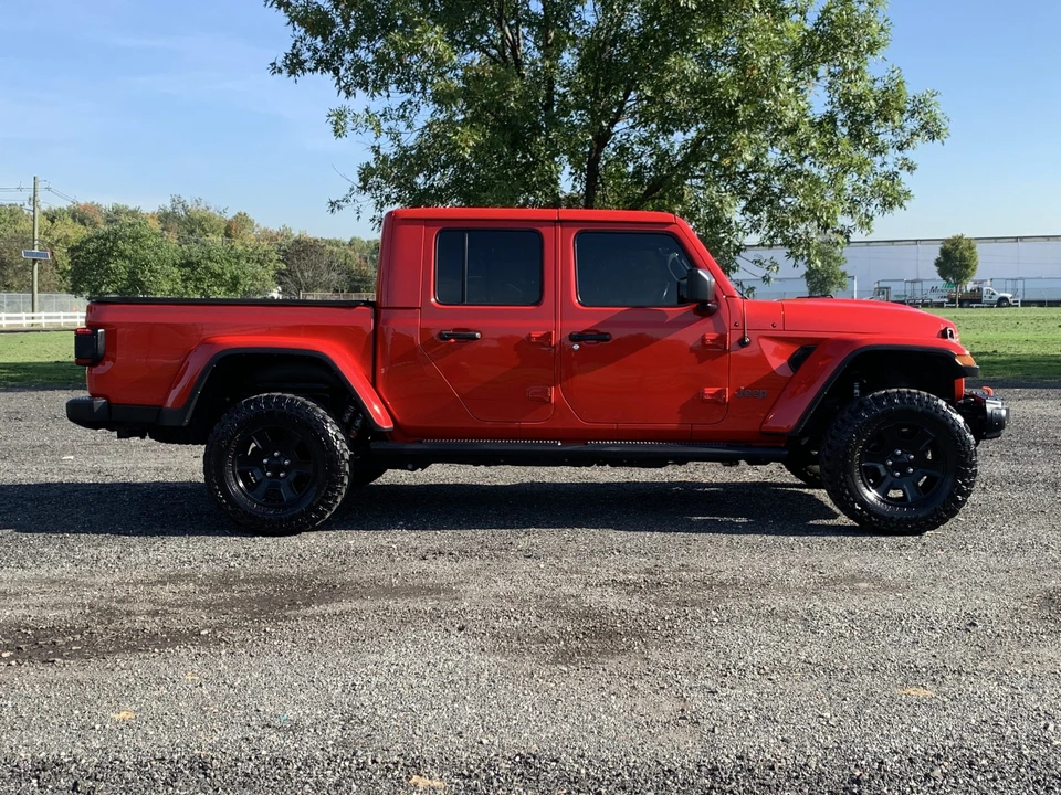2020 Jeep JT Gladiator - Image 11 of 31