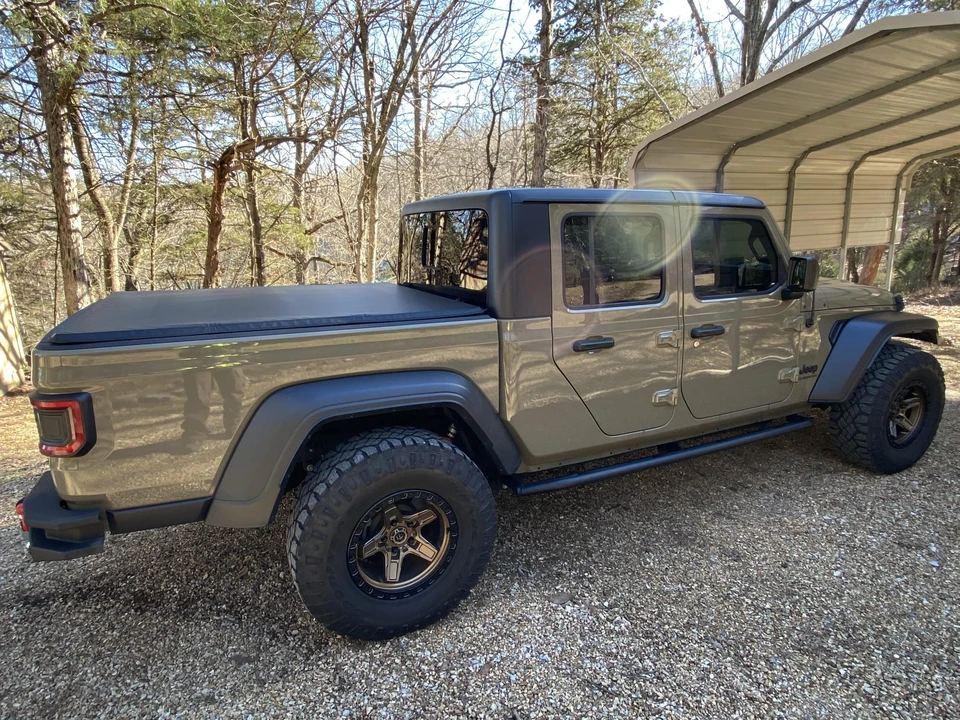 2020 Jeep JT Gladiator - Image 27 of 31