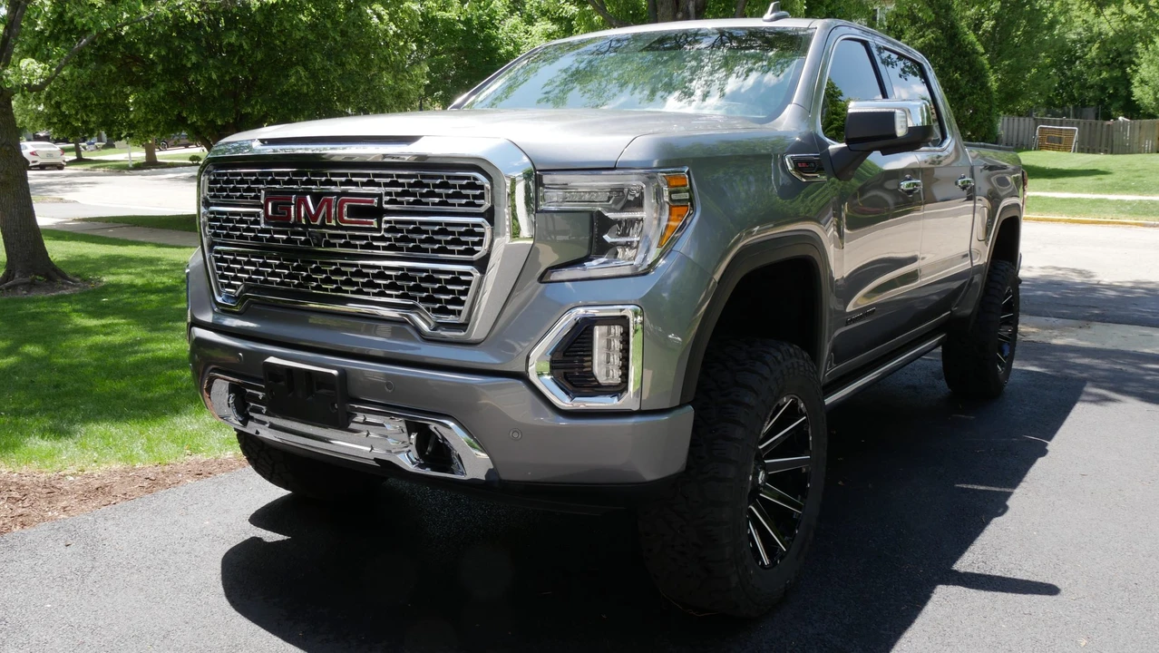 2021 GMC Sierra 5th Gen - Image 2 of 31