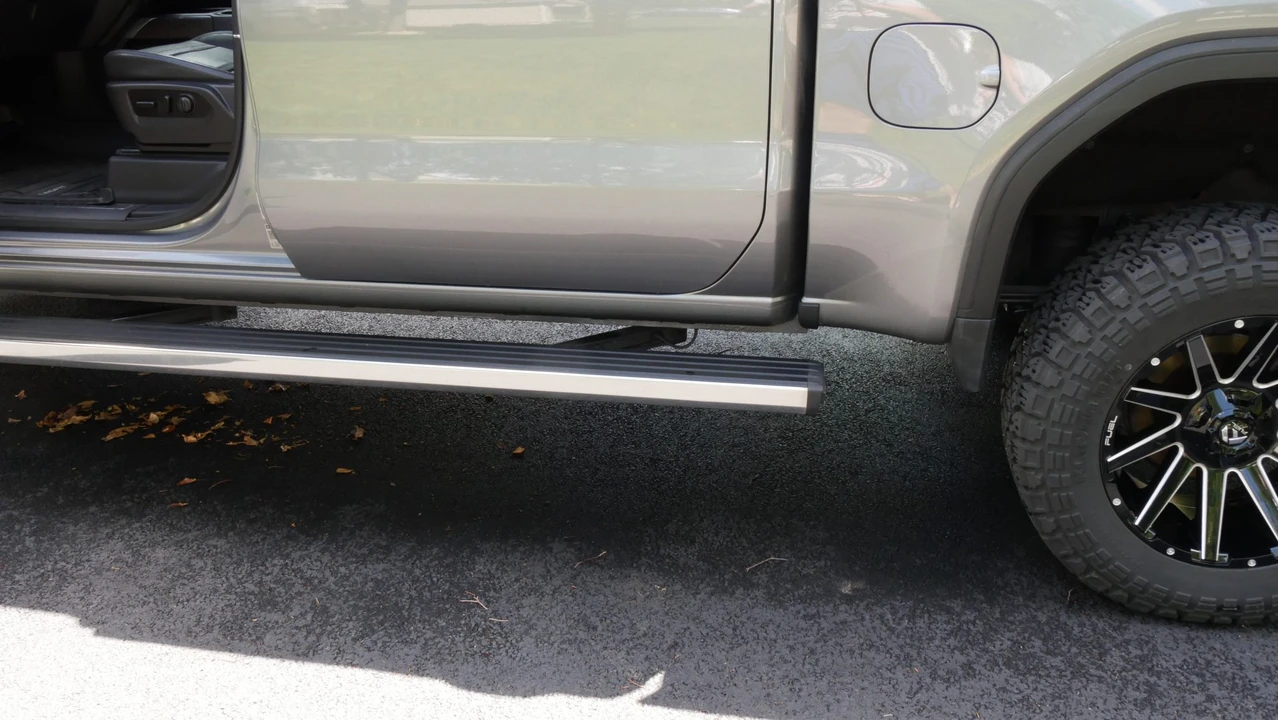2021 GMC Sierra 5th Gen - Image 23 of 31