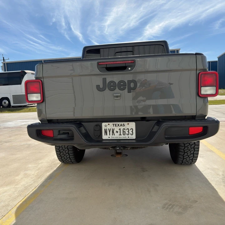 2021 Jeep JT Gladiator - Image 17 of 31