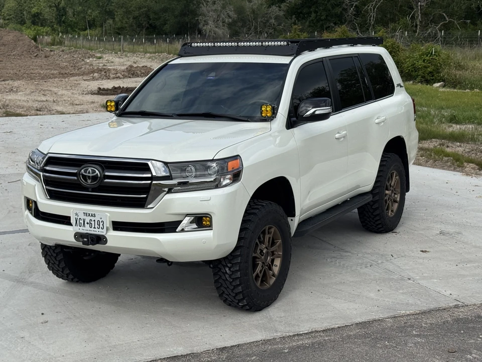 2021 Toyota J200 Land Cruiser - Image 28 of 31
