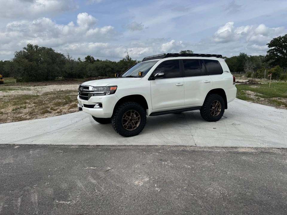2021 Toyota J200 Land Cruiser - Image 25 of 31