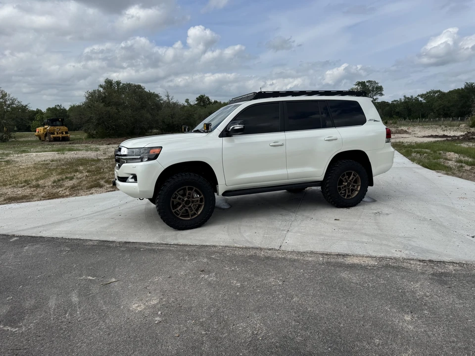 2021 Toyota J200 Land Cruiser - Image 24 of 31