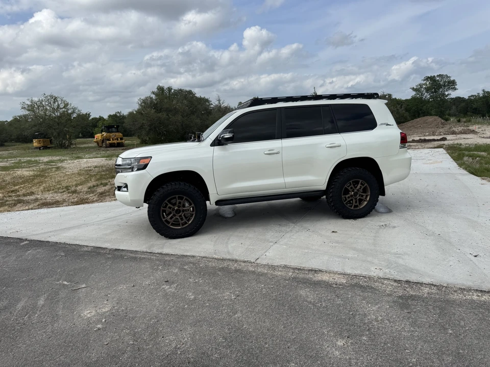 2021 Toyota J200 Land Cruiser - Image 23 of 31