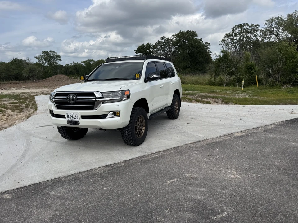 2021 Toyota J200 Land Cruiser - Image 30 of 31