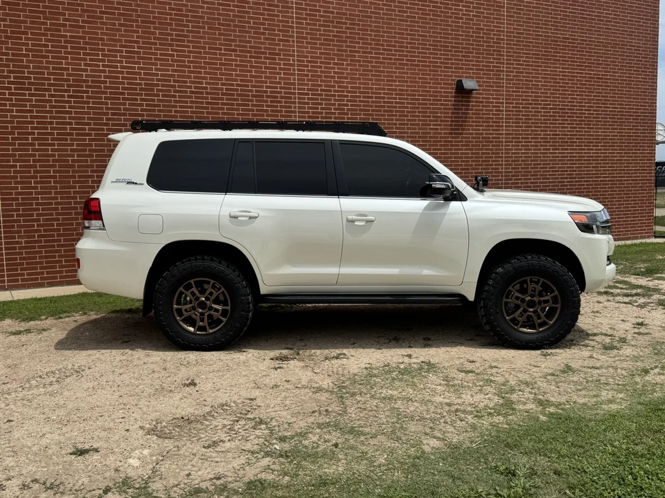 2021 Toyota J200 Land Cruiser - Image 16 of 31