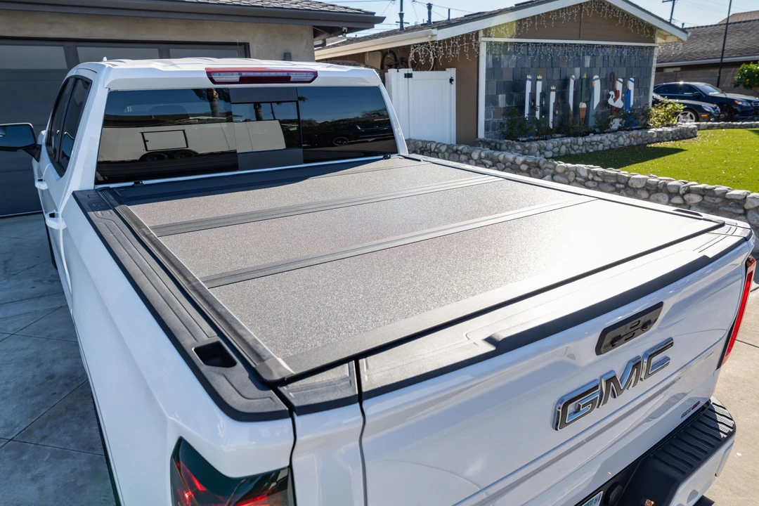 2024 GMC Sierra 5th Gen - Image 9 of 31