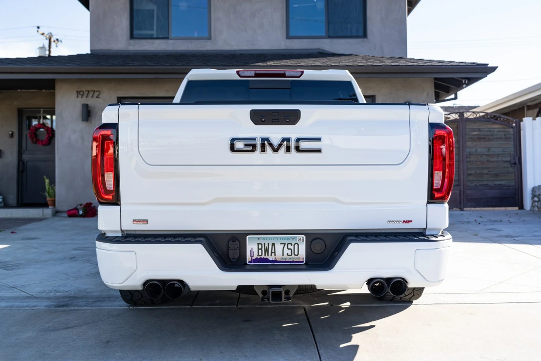 2024 GMC Sierra 5th Gen - Image 6 of 31