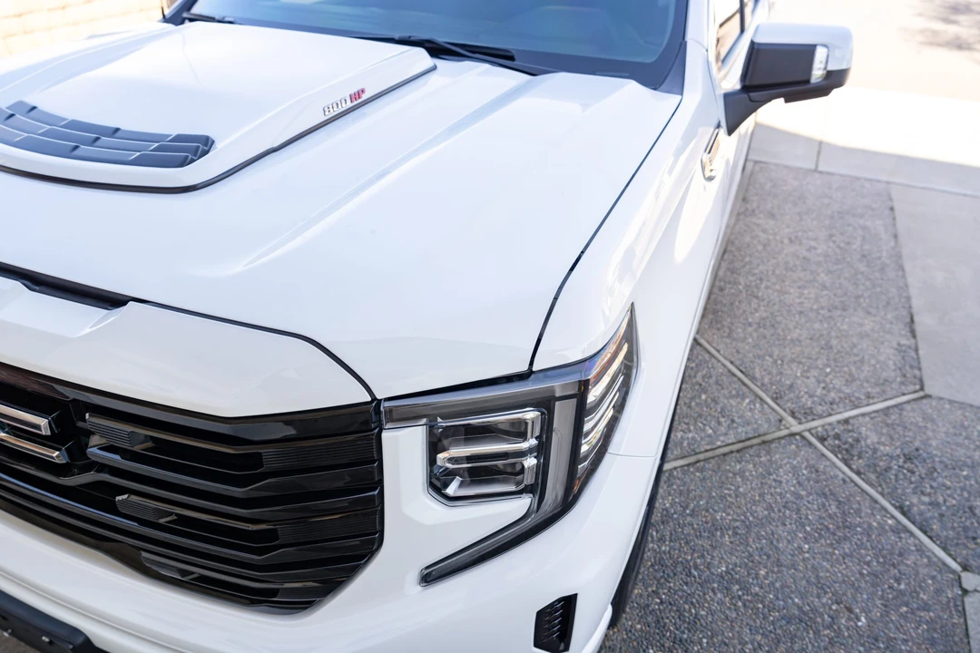 2024 GMC Sierra 5th Gen - Image 15 of 31