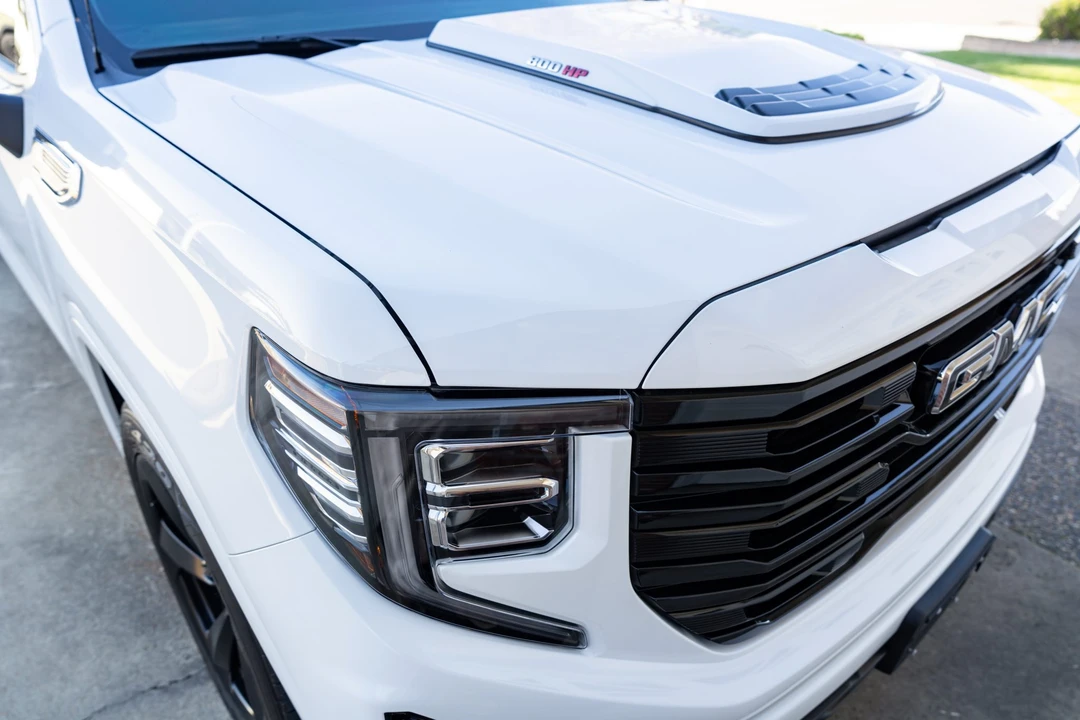 2024 GMC Sierra 5th Gen - Image 18 of 31