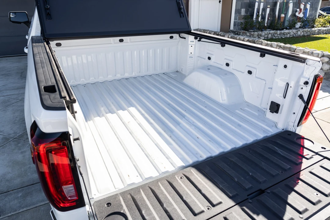 2024 GMC Sierra 5th Gen - Image 30 of 31