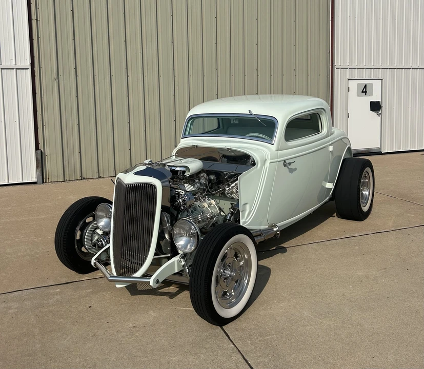 Ford Hot Rod - Image 9 of 31