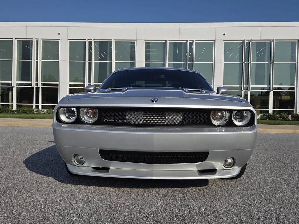 2008 Dodge Challenger SRT8 & 392 3rd Gen - Image 16 of 31