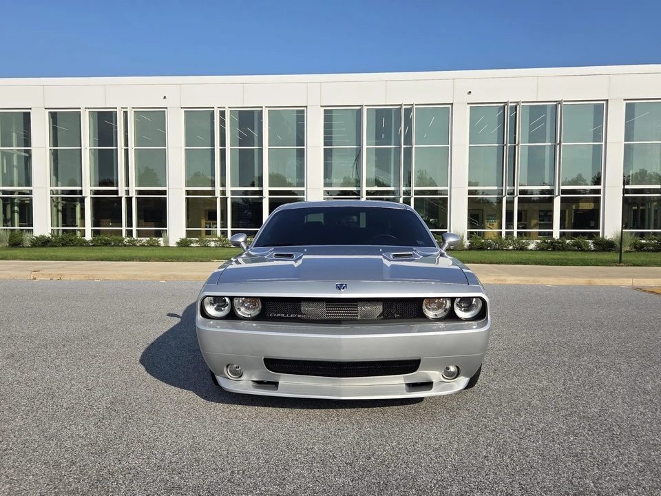 2008 Dodge Challenger SRT8 & 392 3rd Gen - Image 17 of 31