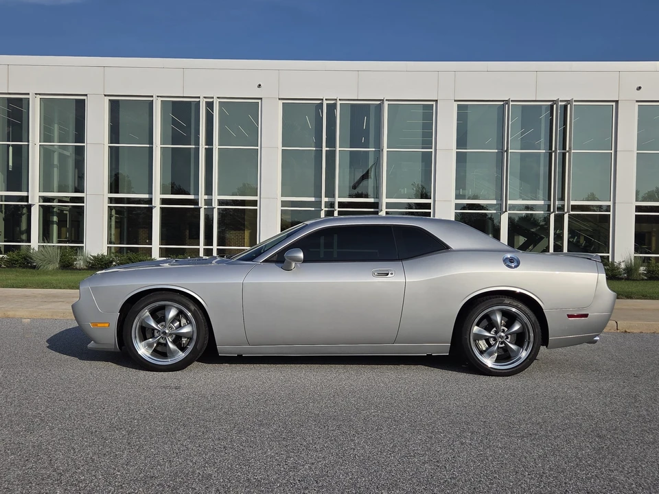 2008 Dodge Challenger SRT8 & 392 3rd Gen - Image 6 of 31