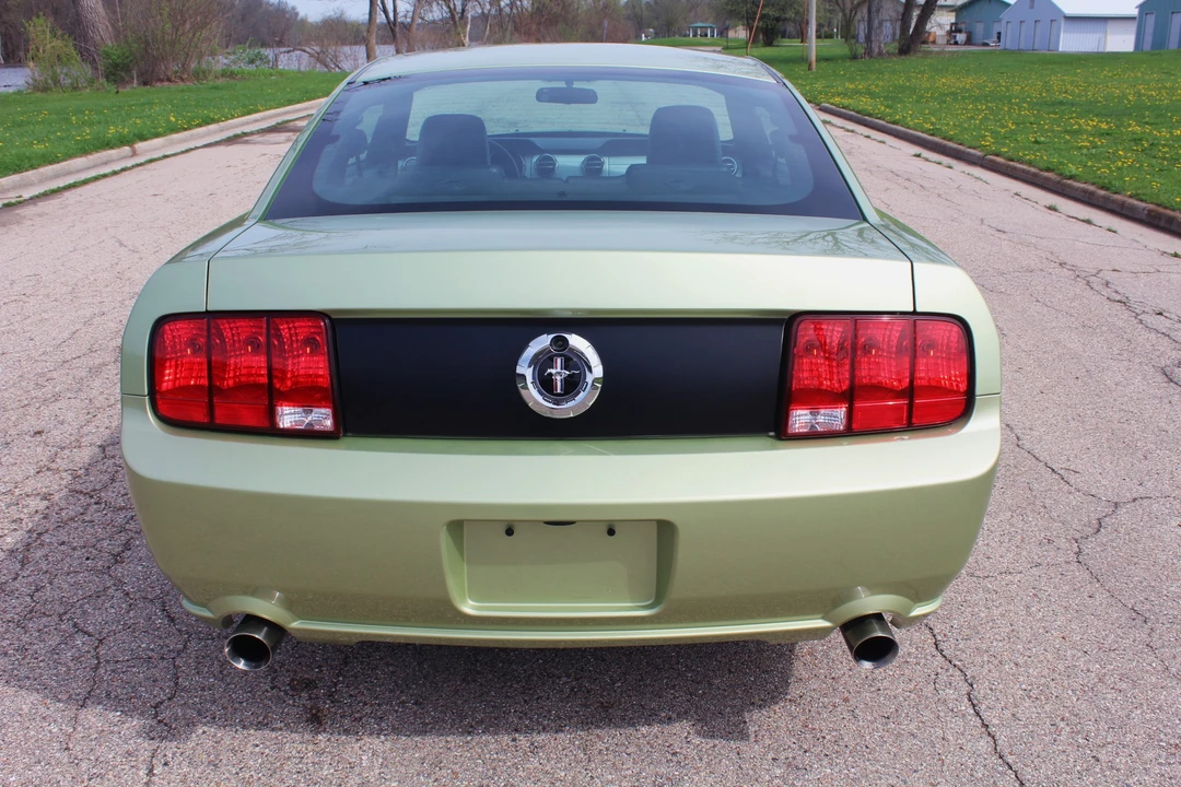 2005 Ford S197 Mustang - Image 4 of 31