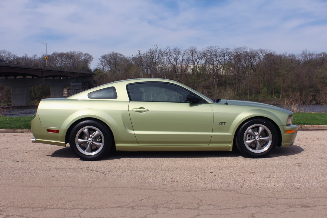 2005 Ford S197 Mustang - Image 7 of 31