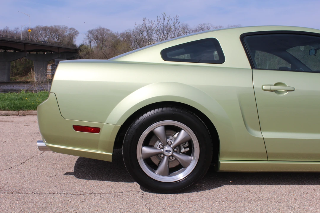2005 Ford S197 Mustang - Image 11 of 31