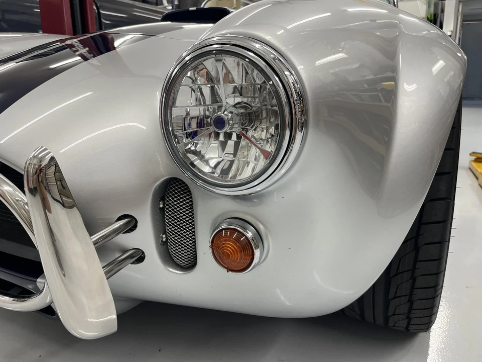 Shelby Cobra Replica - Image 27 of 31