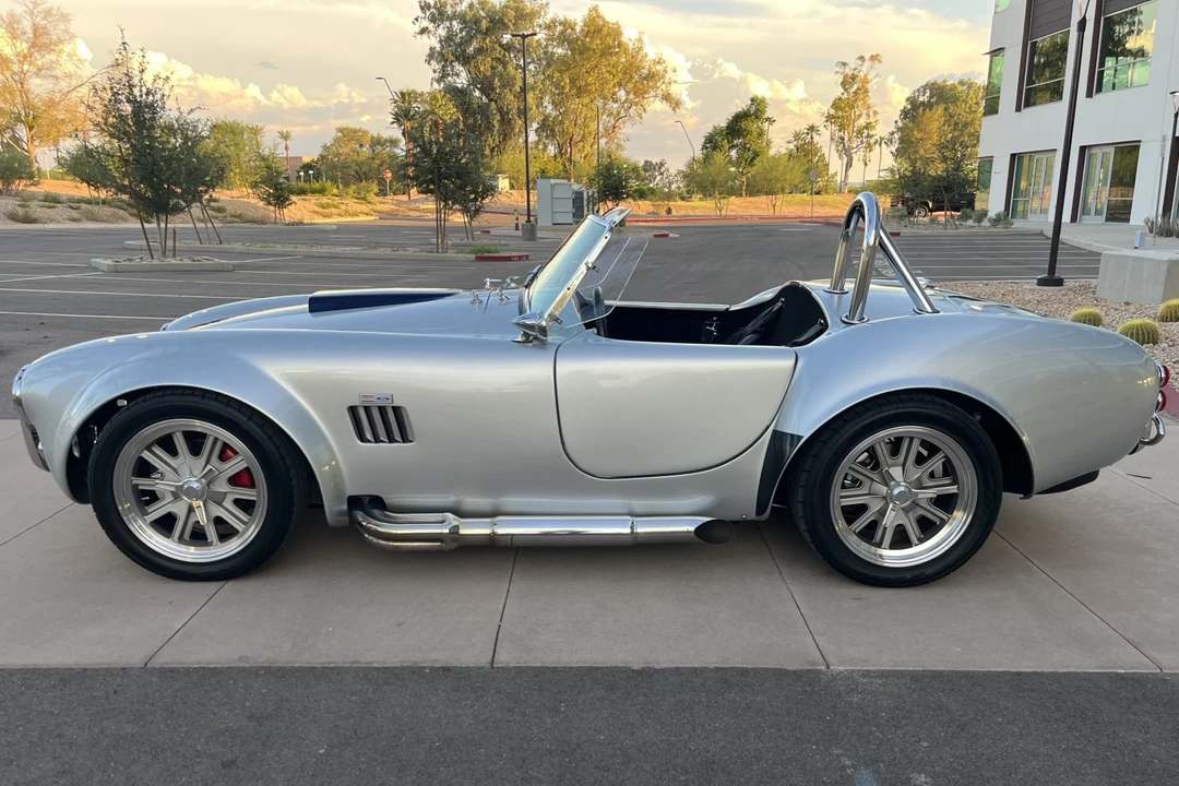 Shelby Cobra Replica - Image 20 of 31