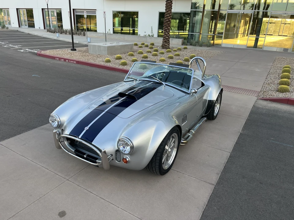 Shelby Cobra Replica - Image 5 of 31