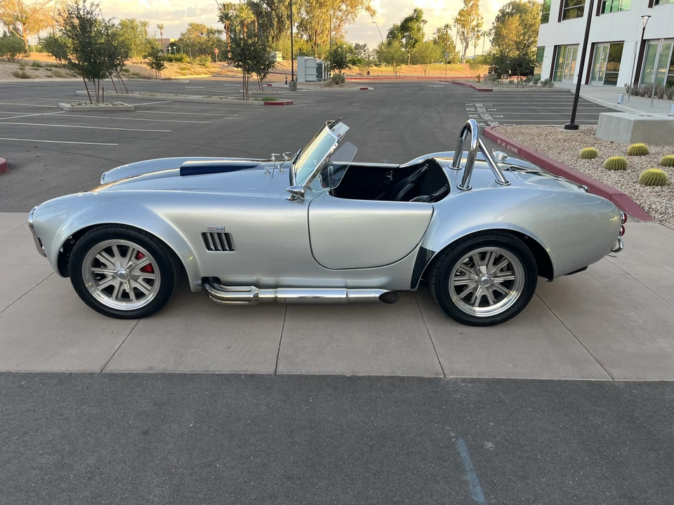 Shelby Cobra Replica - Image 19 of 31