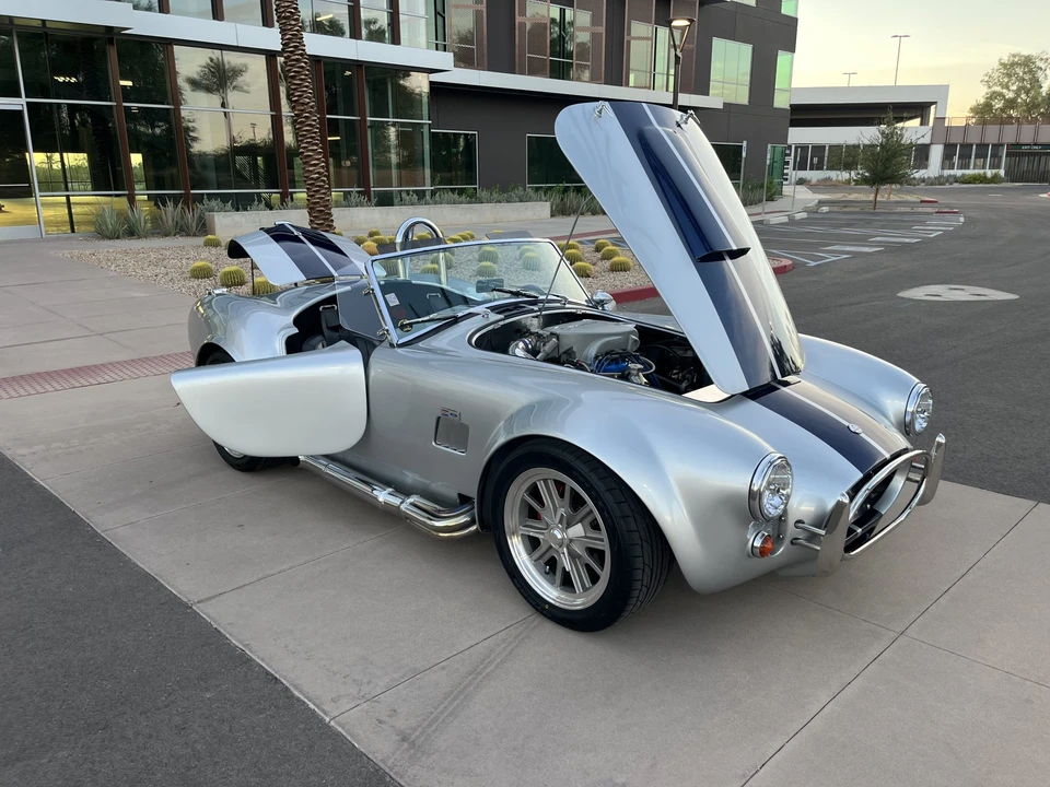 Shelby Cobra Replica - Image 24 of 31