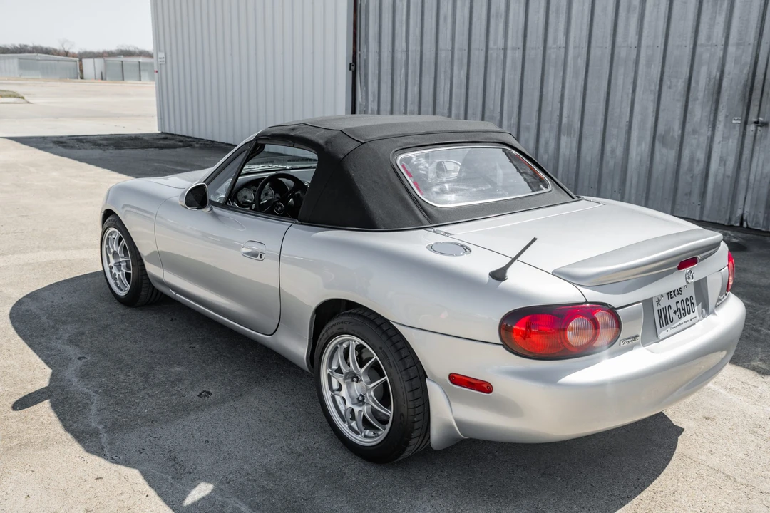 2003 Mazda NB MX-5 Miata - Image 24 of 31