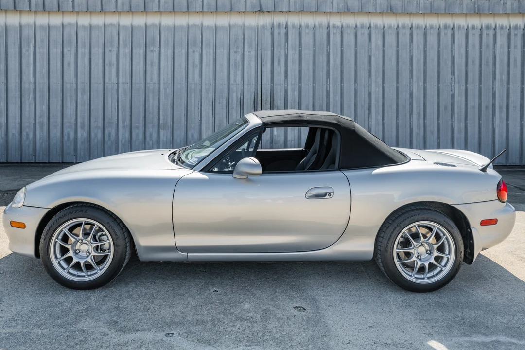 2003 Mazda NB MX-5 Miata - Image 27 of 31